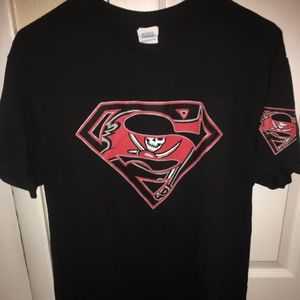 Tampa bay buccaneers Superman mashup shirt Lg